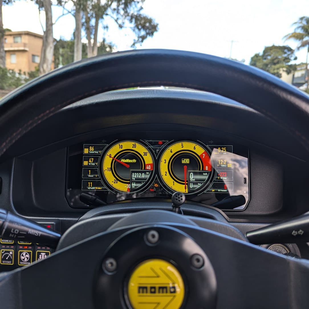 $200USD OFF Haltech uC-10 Display and Mako Dash Mount Combo