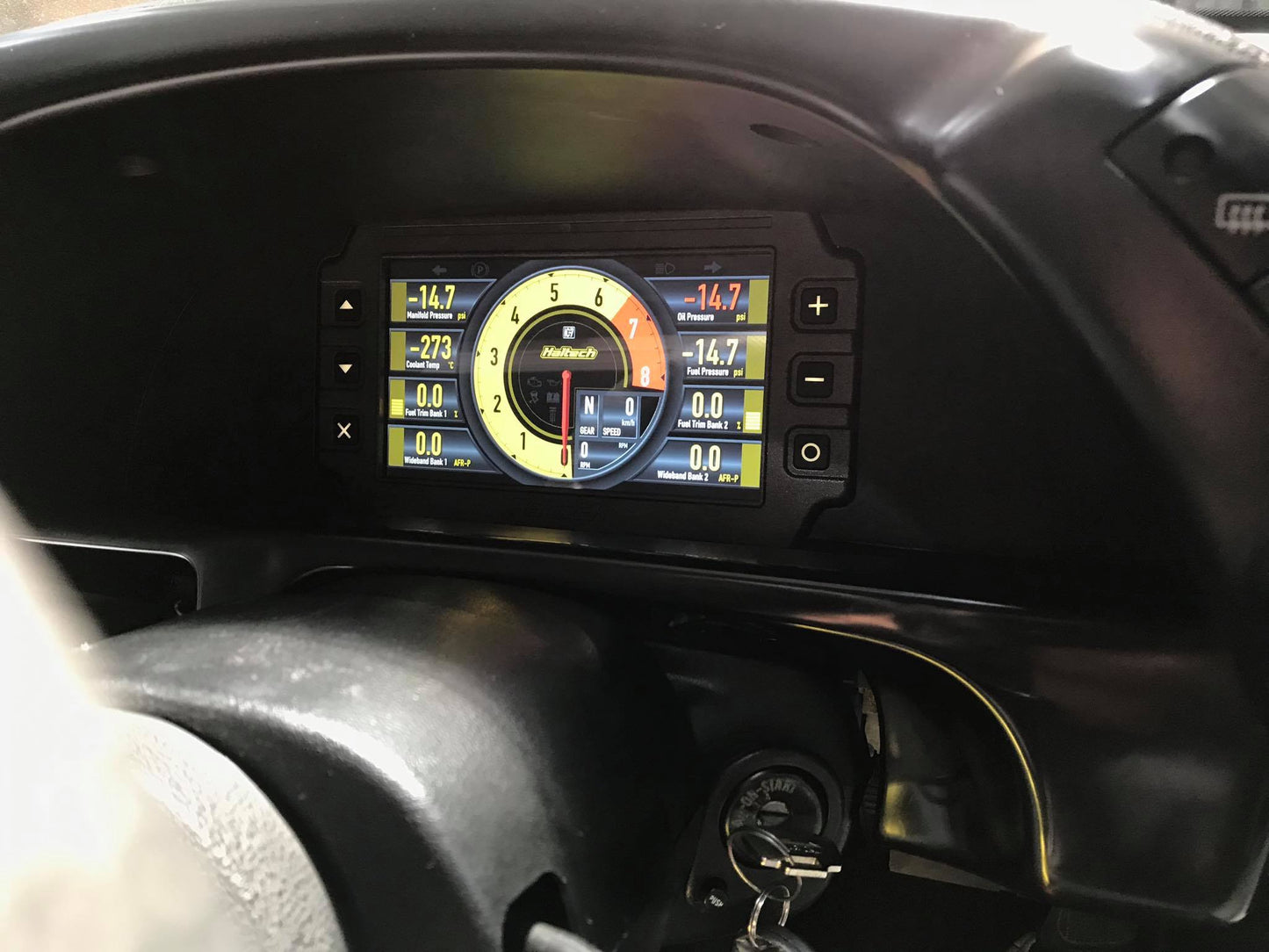 Haltech iC-7 and Nissan Skyline R32 Dash Kit Combo HT-067010