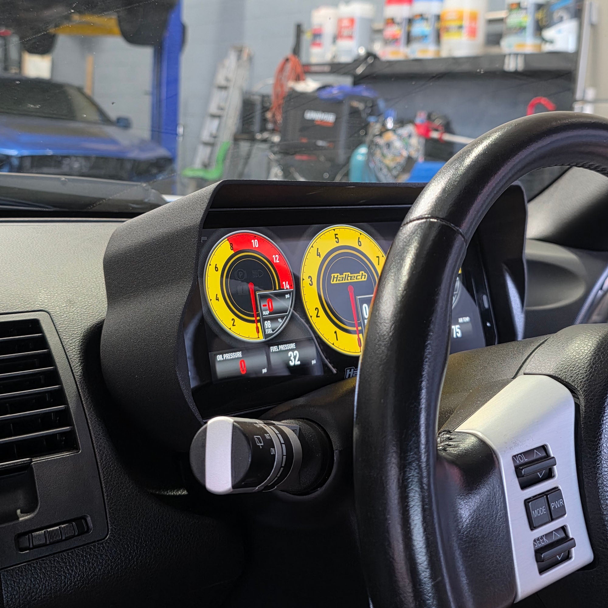 Nissan 350z / Z33 Dash Mount – makomotorsport