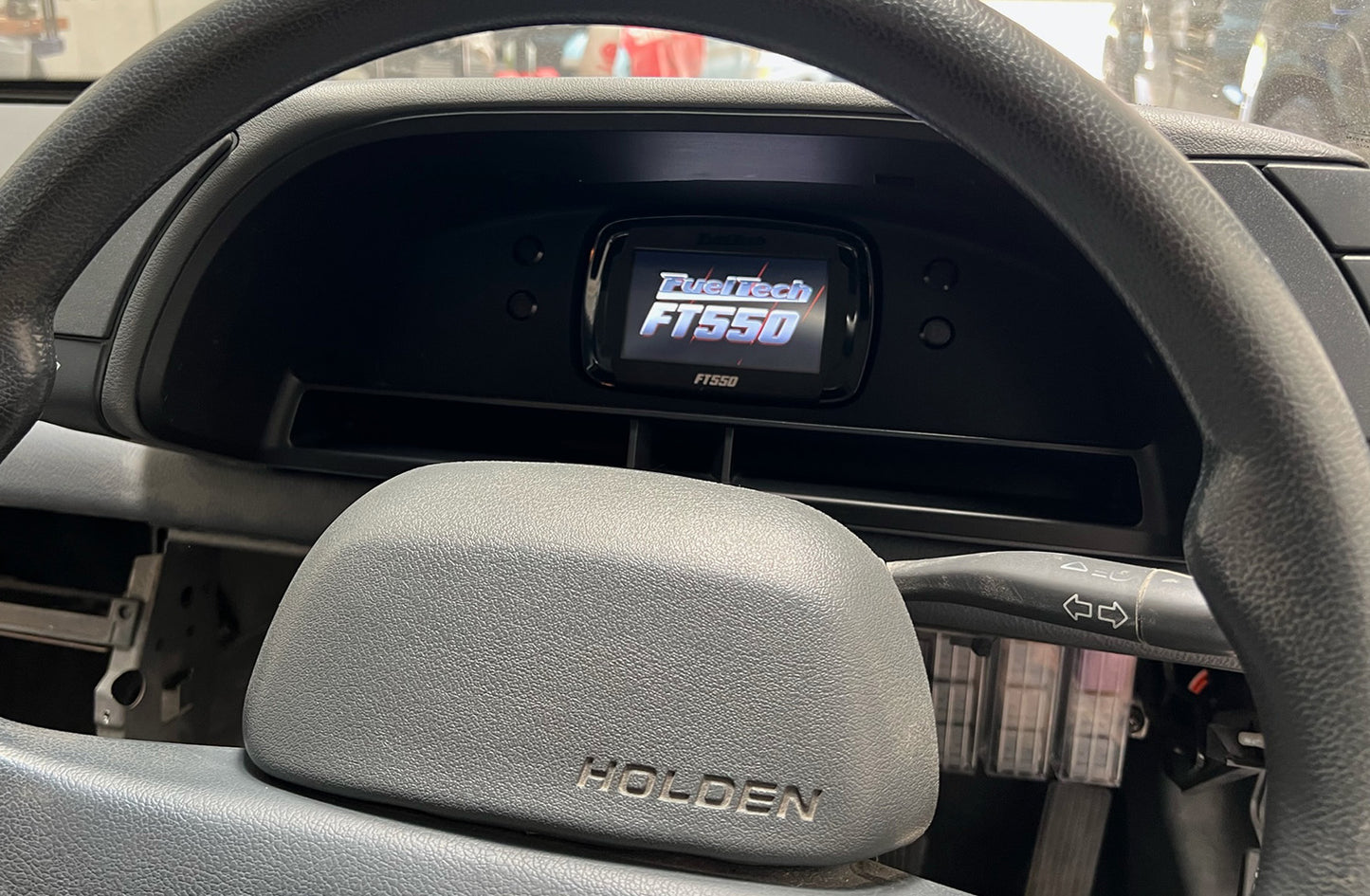 Holden Commodore VS VR VN VP VQ 88-97 Dash Mount